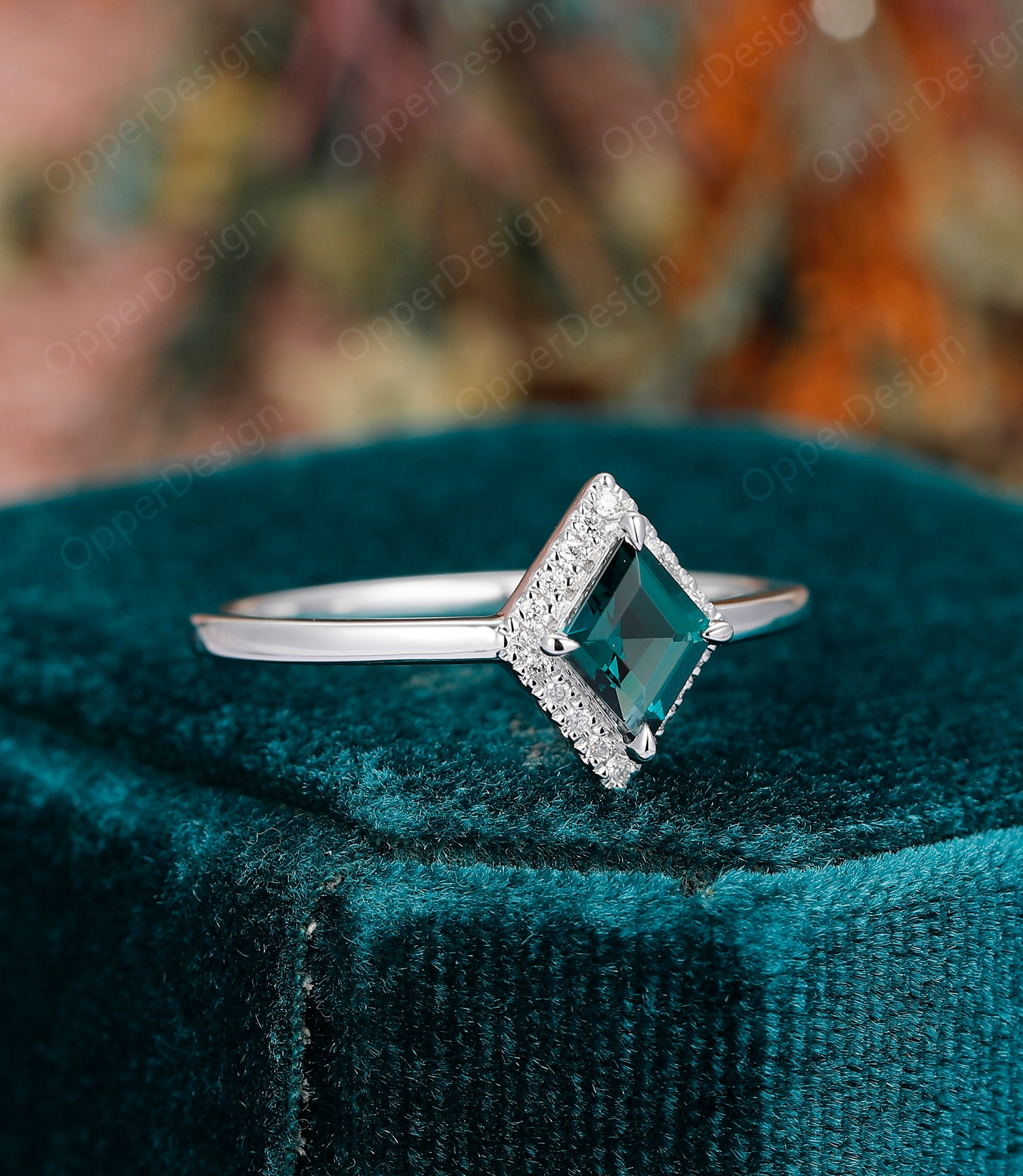 Rhombus Cut 6x8mm Emerald Wedding Ring, Solid 18k Gold Engagement