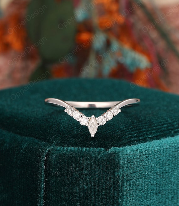 Simulated diamond wedding band online