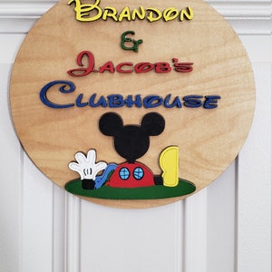 Child&#39;s Clubhouse Sign