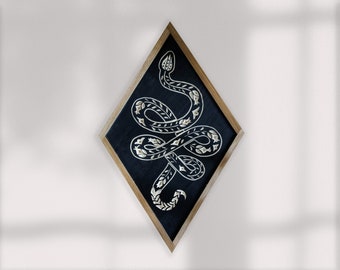 ヒッコリー材のフレームに彫刻された壁掛け花柄の蛇 - ダイヤモンド