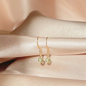 August Birthstone Earrings – Dainty Peridot Drop Earrings, Minimalist Gold Jewelry, Handmade Gift for Her, August Birthday Jewelry