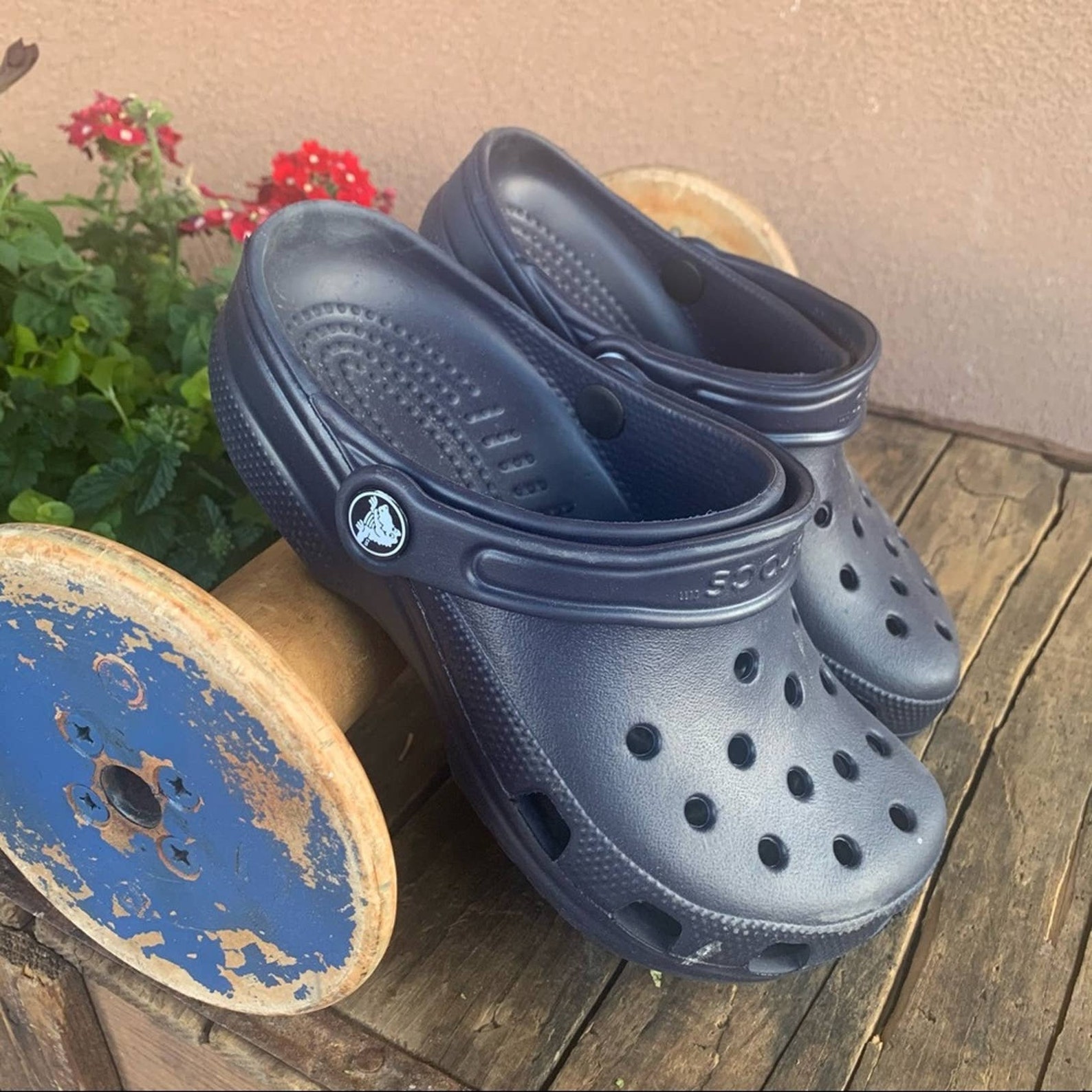 navy crocs