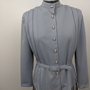 Vintage 1970s Leslie Fay Petites, Wool Blend Knit Jacket with Belt, Pale Steel Blue Gray. Mandarin Collar with Tuxedo Pleat Front & Back. image 2