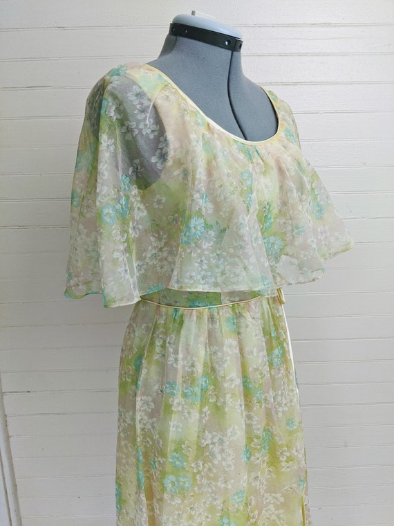 Vintage 1950s Crepe Chiffon Party Dress with Cape… - image 1