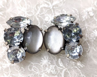 Vintage 1980s Silver Cabuchon & Rhinestone Clip On Earrings. Cloudy Silver Faux Stone and 3 Rhinestones Combine to Bring the Sparkle.