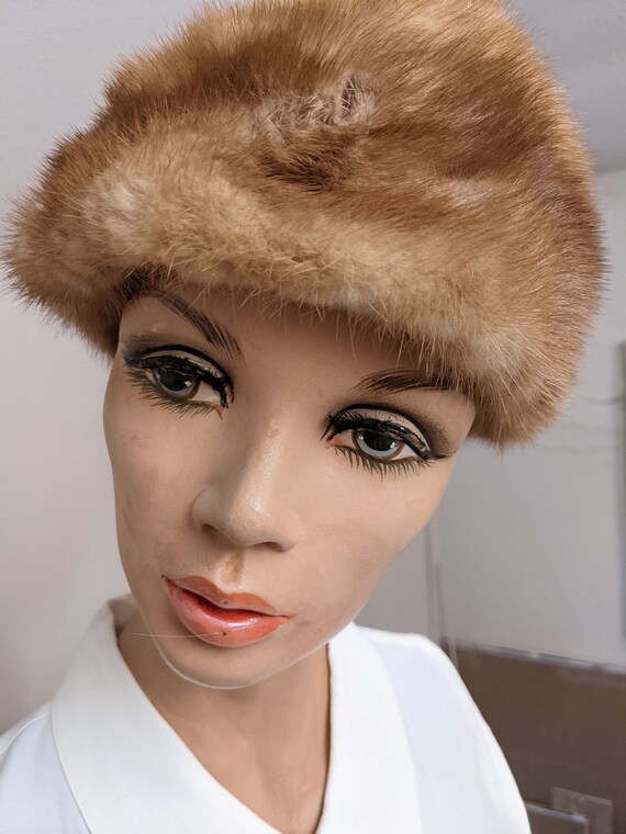 Vintage 1950s, Light Mink Fur Domed Hat. Satin Li… - image 1