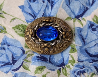 Vintage 1930s, Antique, Art Deco, Cobalt Blue Glass Stone Brooch, Brass Setting with Beautiful Characteristic Filigree. West German Design.