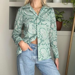 Vintage (M) 70s Paisley Button Up Long Sleeve Top - Women’s Vintage Clothing - Women’s Vintage Top