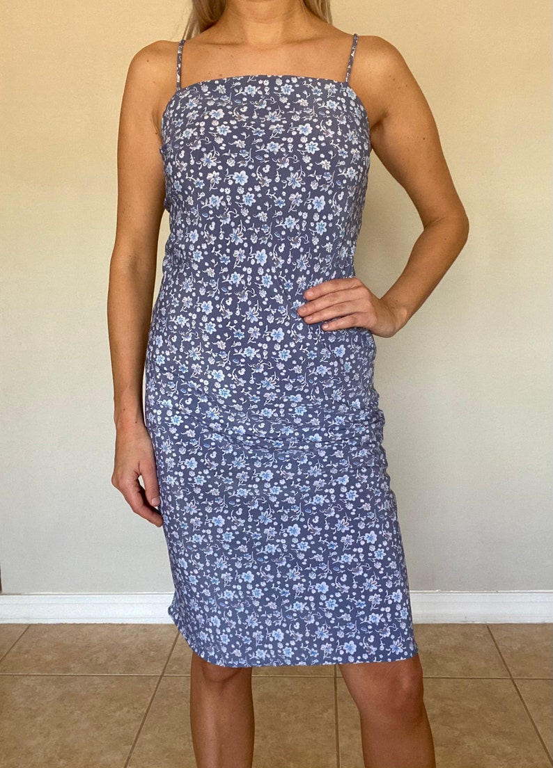 Sleeveless Dress \u2013 Women\u2019s Vintage Clothing \u2013 Women\u2019s Vintage Dress Vintage 1990s Blue Floral Print Dress