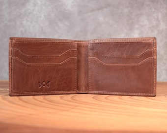 Full Grain Leather Men's Bifold Wallet: Personalized RFID Slim Wallet