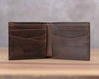 Full Grain Leather Bifold Mens Wallet – RFID, Personalized with Initials & Inside Engraving