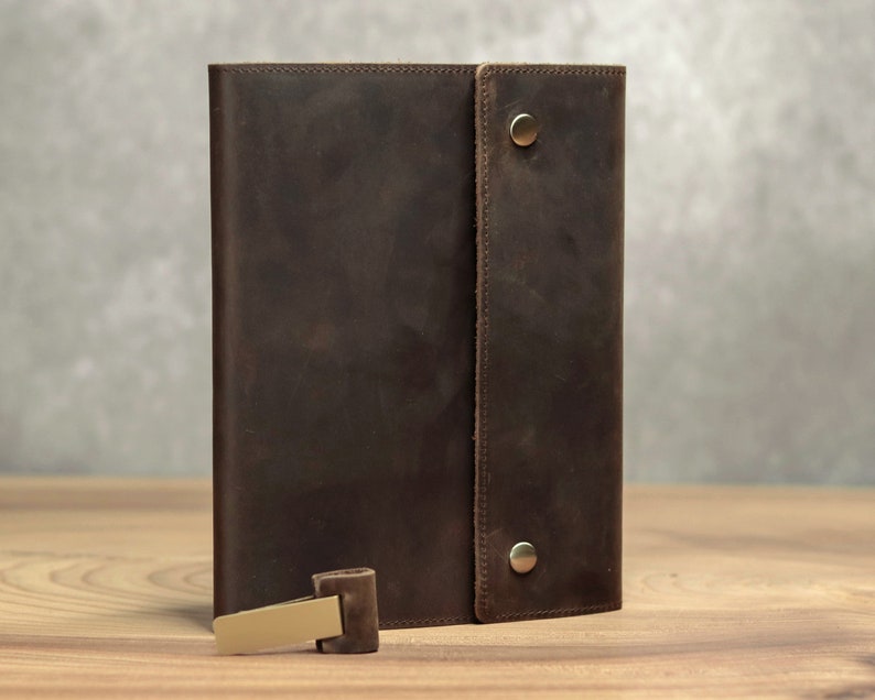 Fullgrain Leather A5 Journal Cover: Personalized Notebook Case image 7