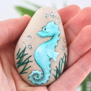 Hand Painted Stone, Cute Seahorse and Bubbles Rock Painting Underwater, Nautical Painted Stone, Animal Rock Painting on Seaside Pebble