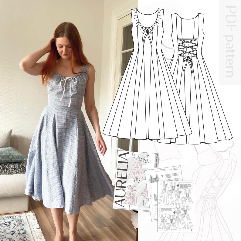 Peut inclure: Une femme porte une robe d'&eacute;t&eacute; &agrave; carreaux bleus et blancs avec un n&oelig;ud blanc au d&eacute;collet&eacute; et une jupe &eacute;vas&eacute;e. &Agrave; c&ocirc;t&eacute; d'elle, un dessin au trait de la robe et des instructions de patron, &eacute;tiquet&eacute;s "AURELIA" et "PDF pattern".