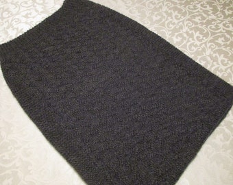 HANDKNITTED WOOL SKIRT  Size S to M  Dark gray wool knit Norway
