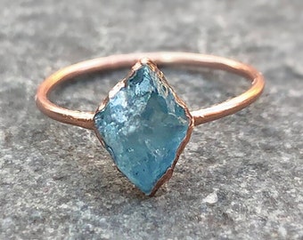 Raw Aquamarine Ring, Crystal Engagement Ring, Raw Aquamarine Engagement Ring, March Birthstone, Raw Stone Ring, Raw Gemstone Ring