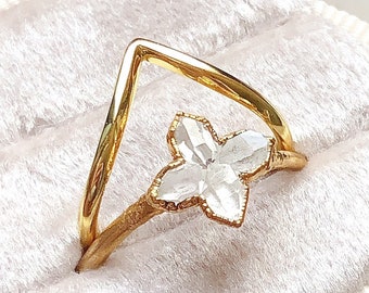 Raw Diamond Gold Wedding Band, V-shaped Diamond Ring, Stacking Raw Diamond Engagement rings, Stacking Wedding Ring, Gold Engagement Ring