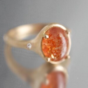 Golden Horizon Sunstone Engagement Ring, Sunstone Engagement Ring for woman, Sunstone ring, 14k Gold Engagement Ring, Sunstone Wedding ring