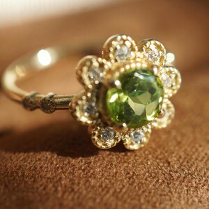 Peridot Engagement Rings, Peridot Engagement Ring, Peridot Ring For women, Peridot rings 14k Gold, Peridot Ring gift for her