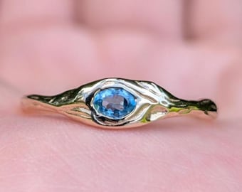 Solid Gold Waterflow Aquamarine Ring, Engagement Ring for Women, Blue Gemstone Engagement Ring, Natural Aquamarine Ring, Raw Aquamarine Ring