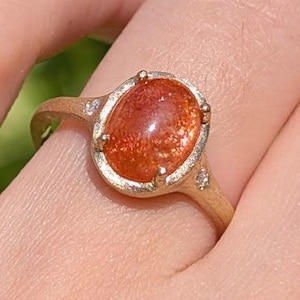Golden Horizon Sunstone Engagement Ring, Sunstone Engagement Ring for woman, Sunstone ring, 14k Gold Engagement Ring, Sunstone Wedding ring