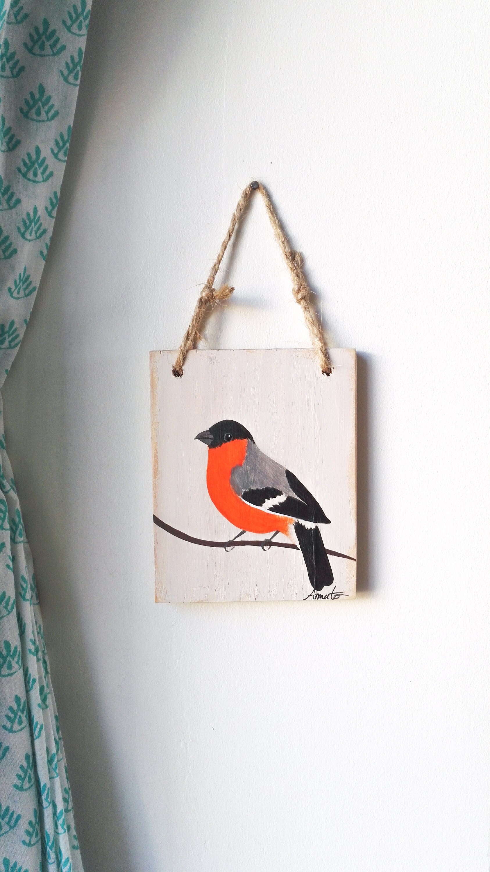 Petit Tableau Peinture sur Bois Oiseau Bouvreuil Pivoine