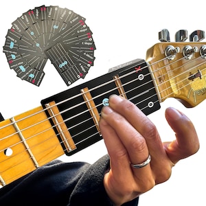 Leer gitaar spelen in minuten Met de kaartakkoorden (past op alle gitaren) kun je binnen enkele minuten elektrische gitaar spelen.