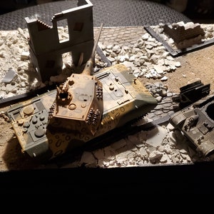 Pre-Built Diorama of a German E-100 Super Heavy Tank 1/72 scale Model
