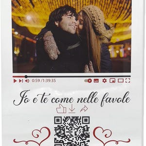 Targa Musicale Personalizzata con Link a Video YouTube, Foto, Nome e Qr-Code in Plexiglass Trasparente Idea Regalo Fidanzati