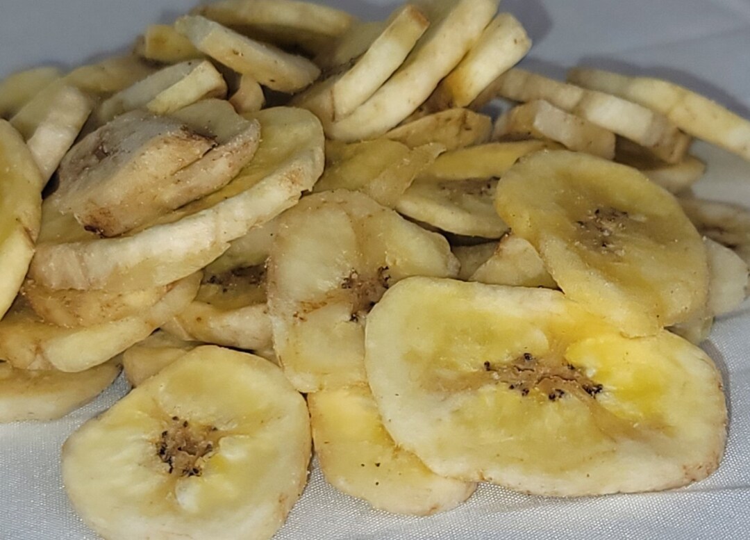 Tiny's Banana Chips Hamster Guinea Pig Rabbit Hamster Rodent Treats