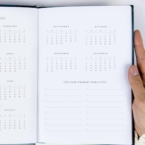 2026 calendar planner layout, simple and classic