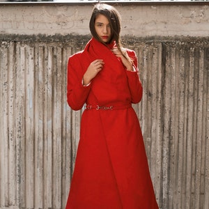 Avantgarde Red Wool Coat with Removable Scarf, Midi Double Breasted Overlaping 2-Piece Coat, Customised Winter Wrap Up Shawl Overcoat