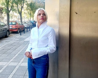High Neck White Cotton Blouse Avant-Garde Dressy Poplin Shirt Bell Sleeves Stand Up Collar Top Designer&#39;s Made Button Down Office Shirt