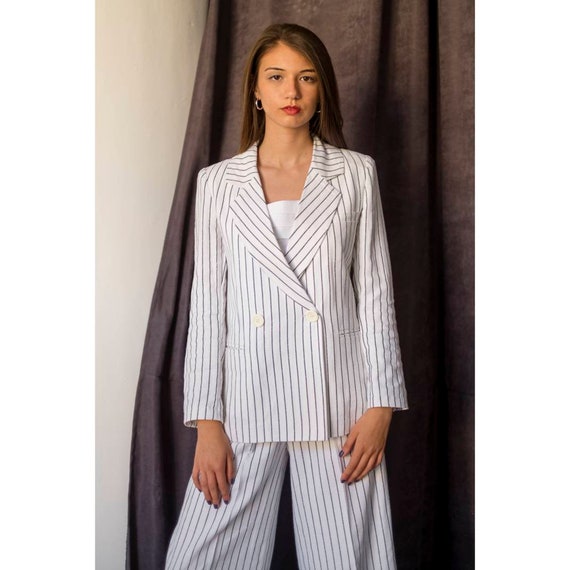 Linen Suit Blazer With Vertical Stripes 