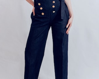 Jeans con pantaloni da marinaio con bottoni frontali dorati, jeans a