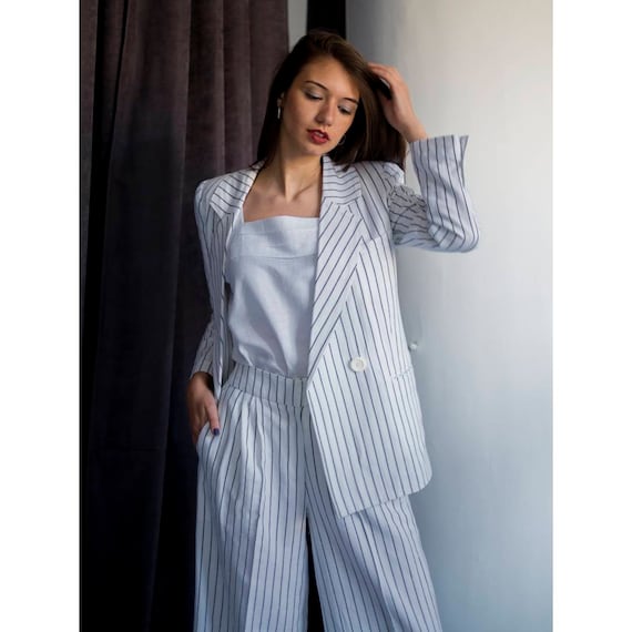 Fashion Lapel Vertical Striped Overcoat Fashion Lapel Vertical Striped Overcoat