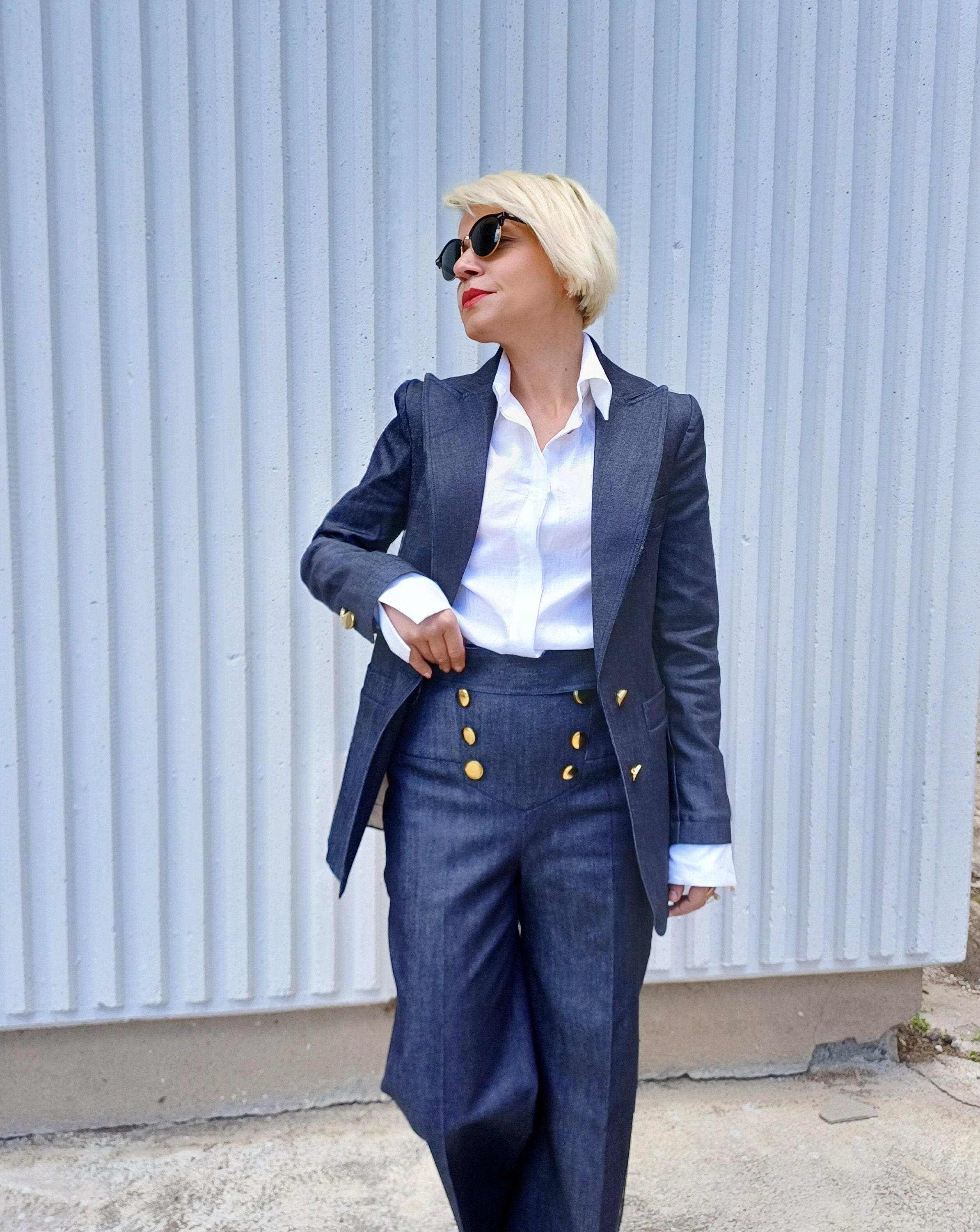 Elegant Jeans Navy Blue Single Breast Suit Jacket, Gold