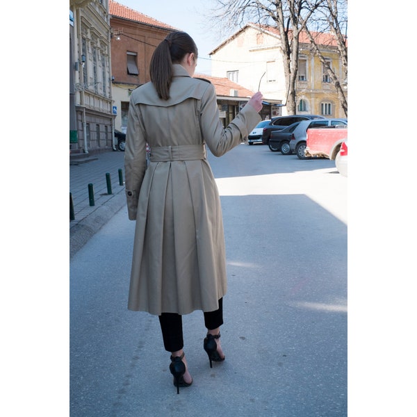 Classic Double Brested A-Line Trench Coat, Pleated Back Skirt Light Academia Overcoat, Spring and Autumn Midi Length Trench Coat with Belt