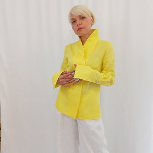 Brigth Yellow Linen Kimono Inspired Shirt Stand Up Collar Easy to Wear Lightweight Summer Blouse Minimalist Soft Weave Linen Top High Neck