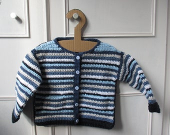 Gilet pour bébé à lignes en crochet