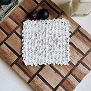 The Holiday Snowflake Dishcloth/Washcloth Crochet Pattern  | DIGITAL PATTERN ONLY | christmas snowflake holiday pattern