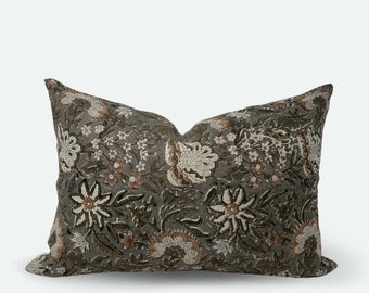 Medium Lumbar Pillow Cover - Heirloom Floral Block Print | 14"x20"