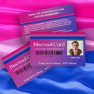 Bisexuell Pride Karte - 'Team Switch Hitter MVP' Edition - Benutzerdefiniertes Foto LGBTQ Geschenk - Lustige & überprüfende Aluminium Brieftaschenkarte - 5.1x3.4