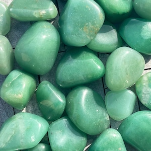 Green Aventurine Tumbled Stone Crystal for Good Luck Abundance Creativity Prosperity Opportunity Crystal Healing Anxiety Relief Tumble Stone