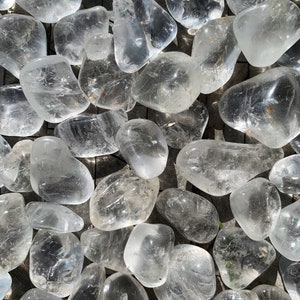Clear Quartz Tumble Stone, Clear Quartz Tumbled Stone, Quartz Crystal, Healing Crystal, Polished Clear Quartz , Master Healer, Crown Chakra