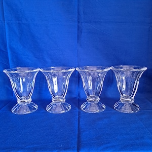 Vintage 4 Libbey Glass ICE CREAM Sundae GLASSES Soda Fountain Malt Parfait cups