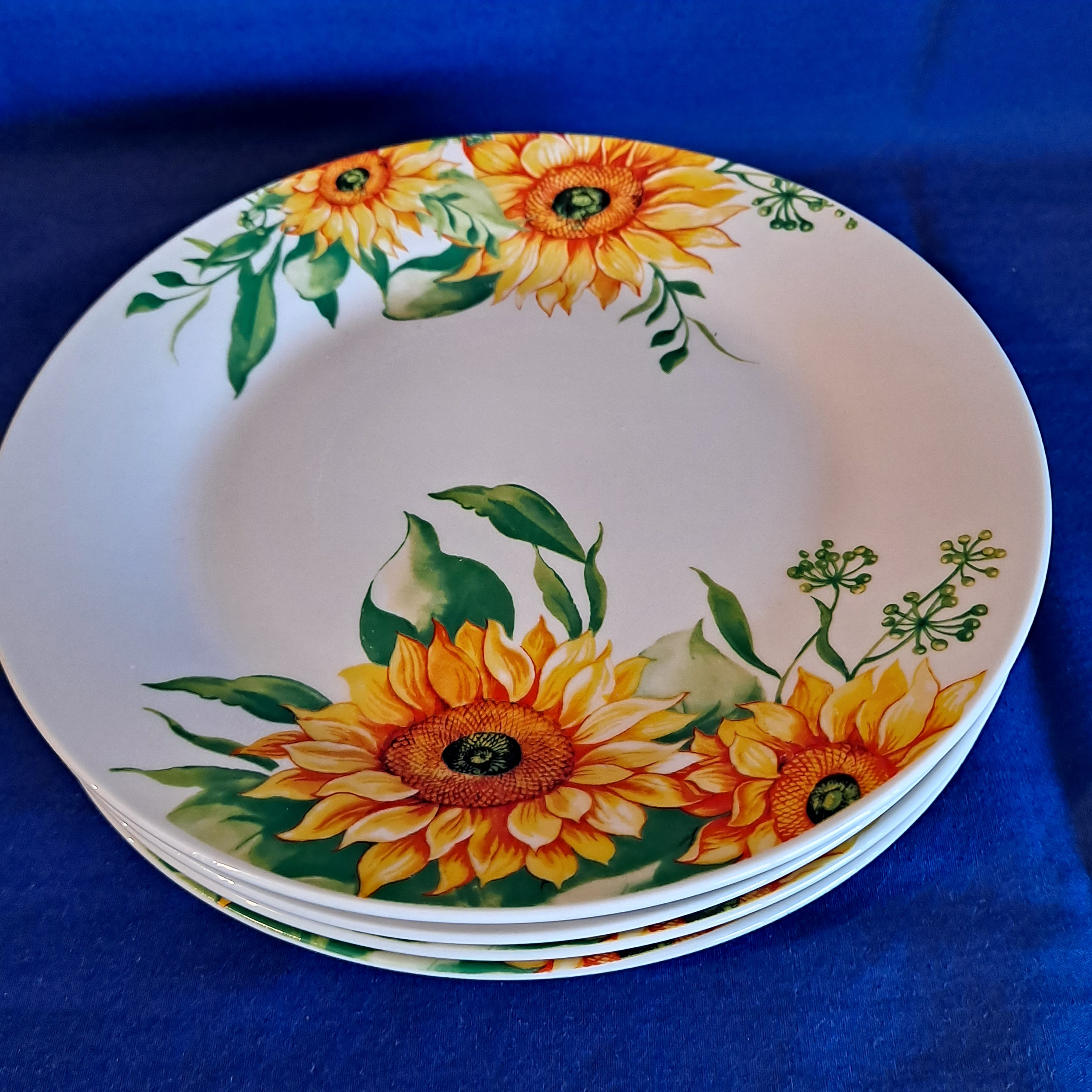 Lot 4 Royal Norfolk SUNFLOWER 7 1/2
