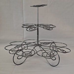 Soporte metálico para magdalenas de 3 niveles, soporte para postres, alambre de exhibición para 13 magdalenas, torre de boda