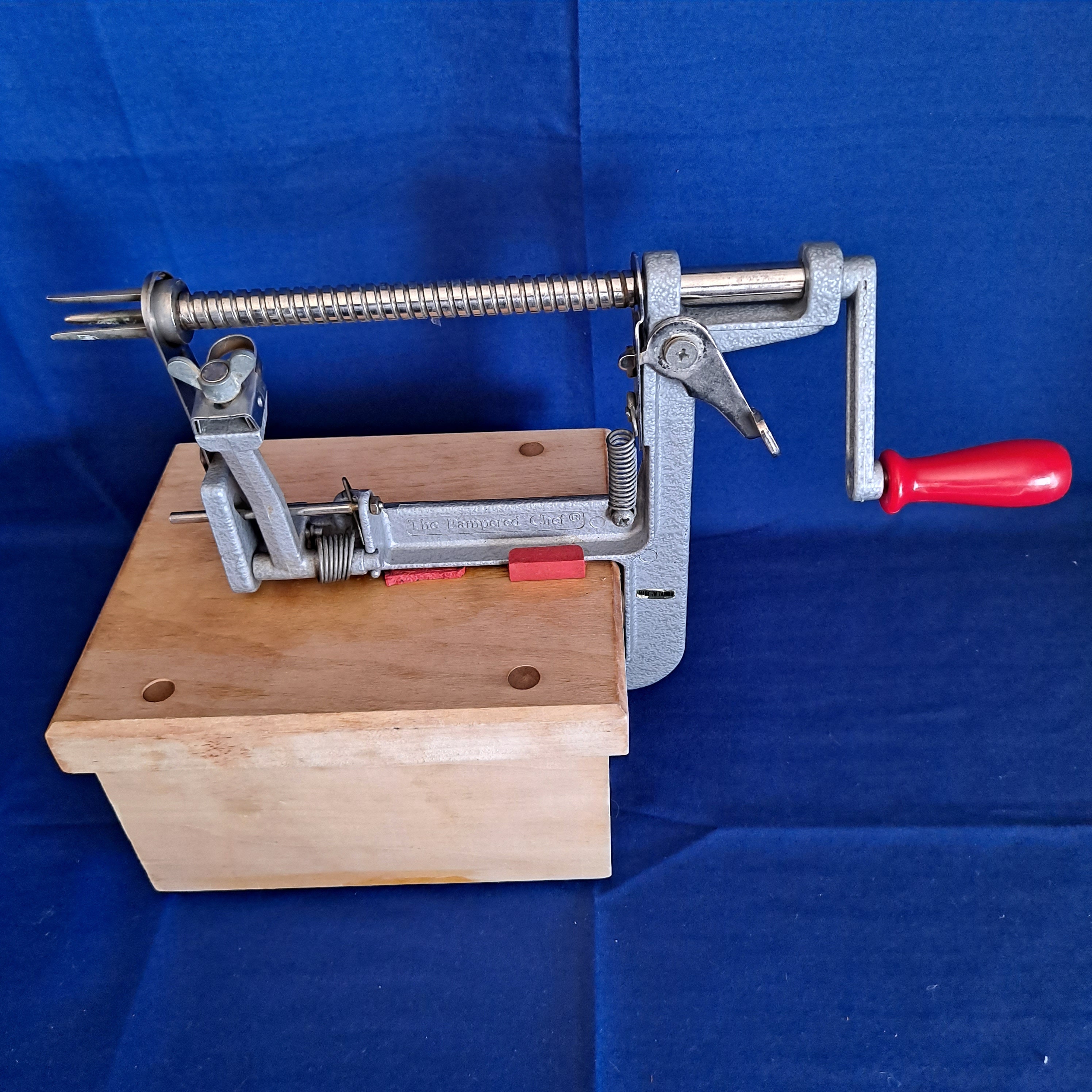 Apple Peeler Corer: The CrankMaster Peeler Best Apple Peeling Machine