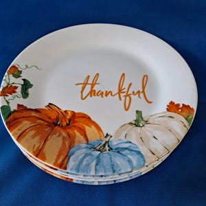 Set 4 Royal Norfolk PUMPKINS 7 1/2" SALAD PLATES "Thankful" Thanksgiving Autumn Fall Leaf